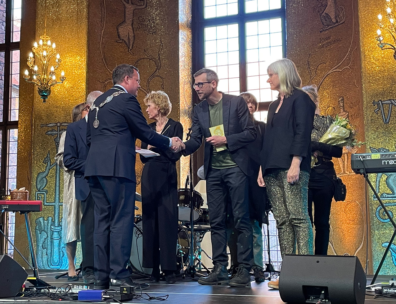 Arkitekturstipendiet från Irma och Einar Forseths kulturstiftelse delades ut i Stockholms stadshus den 22 april. Foto: Josefin Larsson.