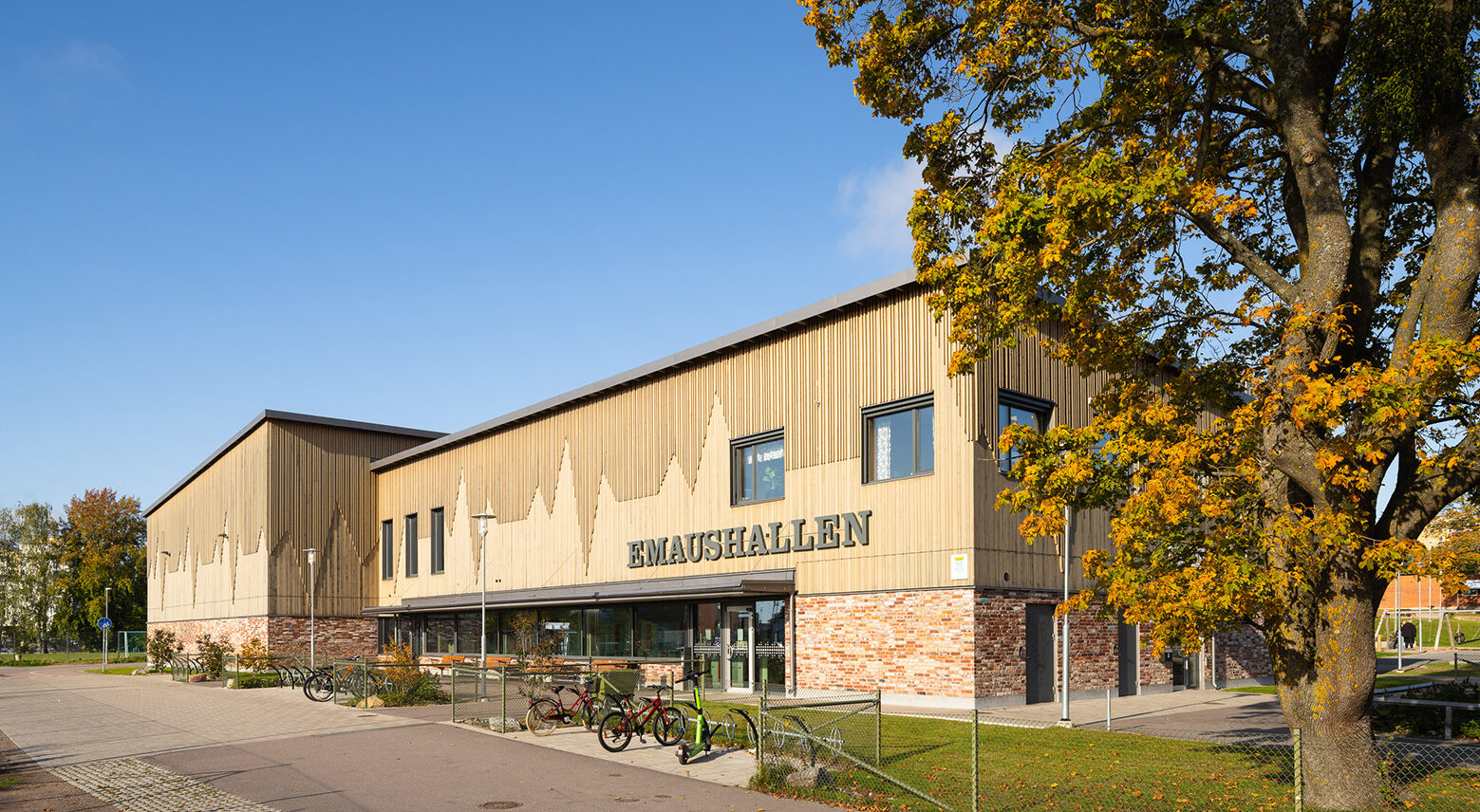 Ombyggnaden och utbyggnaden av Emausskolan i Västerås vinner 2026 års Arkitekturpris i Västmanland. Foto: Johan Eldrot.