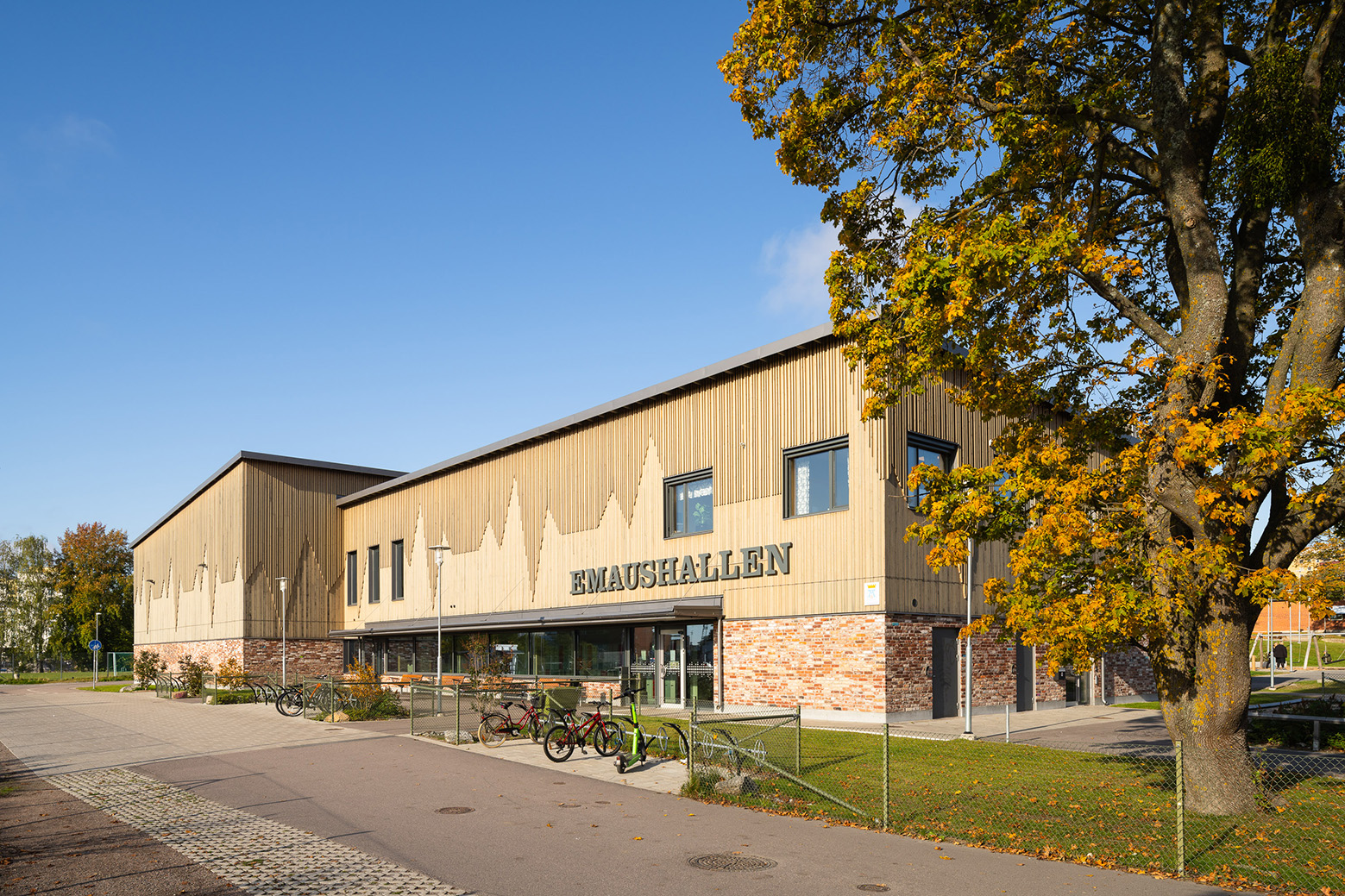 Ombyggnaden och utbyggnaden av Emausskolan i Västerås vinner 2026 års Arkitekturpris i Västmanland. Foto: Johan Eldrot.