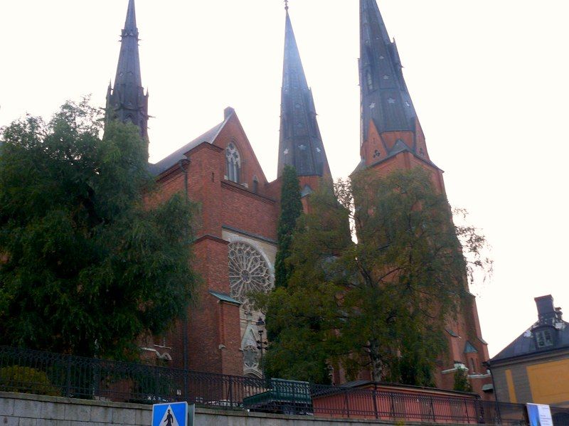 Inte långt från vår förening ligger Uppsala domkyrka