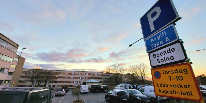 Parkeringsplatserna vid grillkiosken stänger 2022