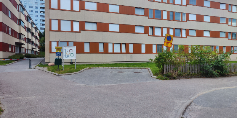Solna Stad tar över parkeringsplatserna vid vändplanen