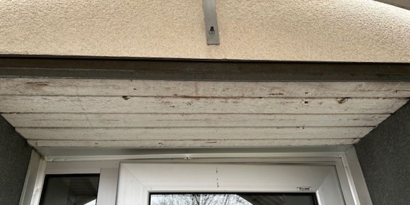 Underhåll av undertaket för våra entréer
