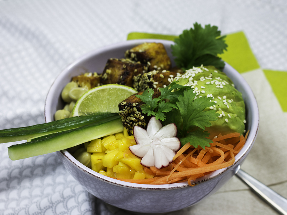 poke-bowl_with-tofu_960