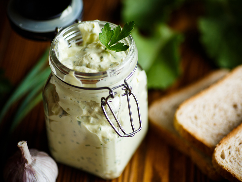 garlic-parsley-spread_960 (1)