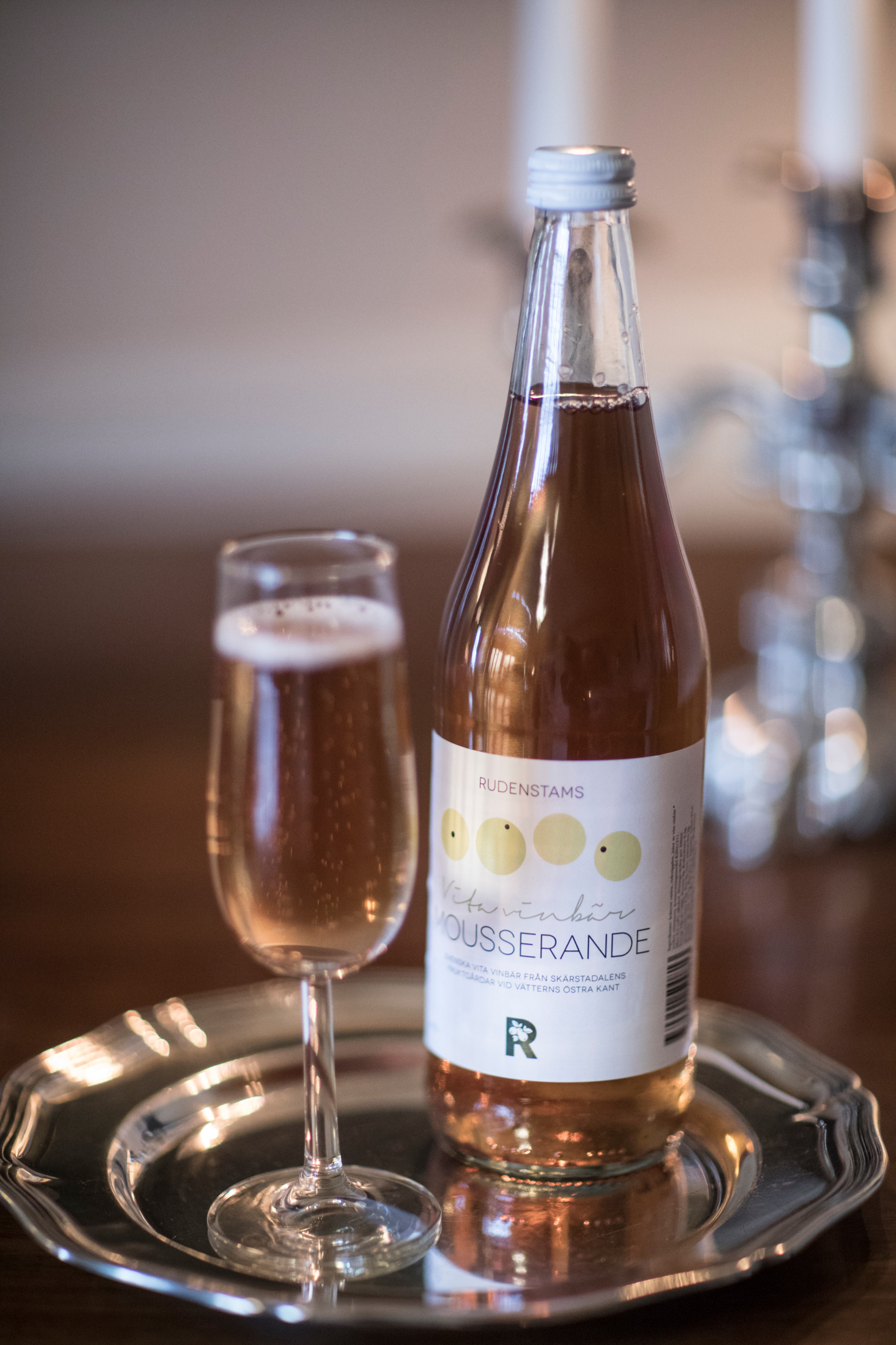 Sparkling currant juice