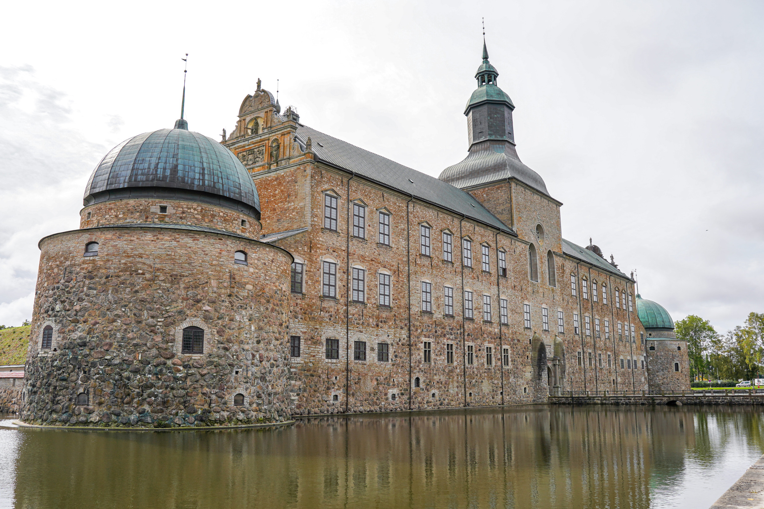 The exterior of Vadstena Castle.