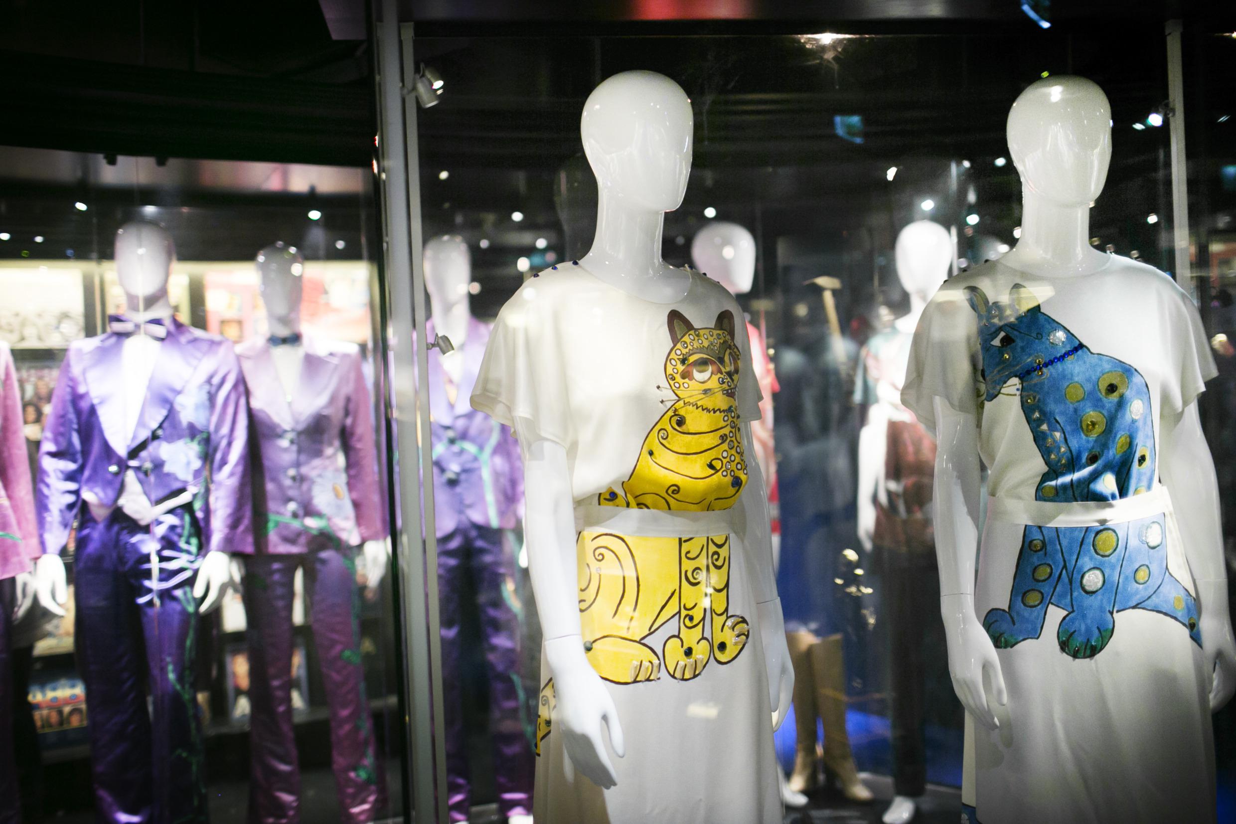 Kostüme im ABBA The Museum in Stockholm