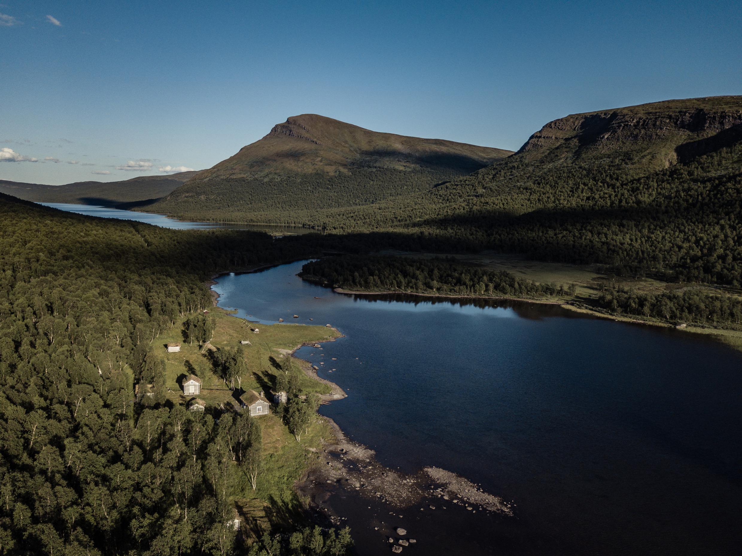 Geunja, die samische Öko-Lodge in Vindelfjällen