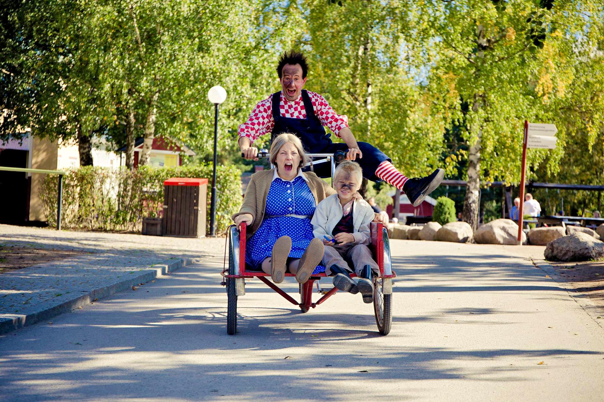 Karlsson op de fiets in Astrid Lindgrens World, Småland