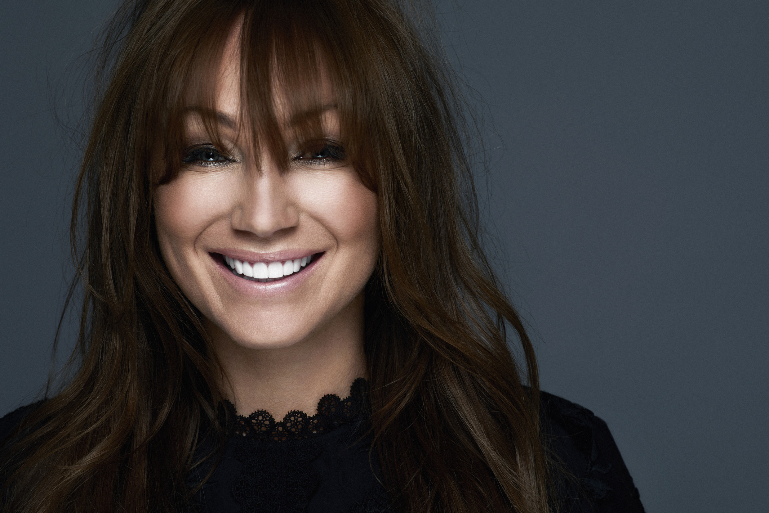 Le portrait de la chanteuse Charlotte Perrelli