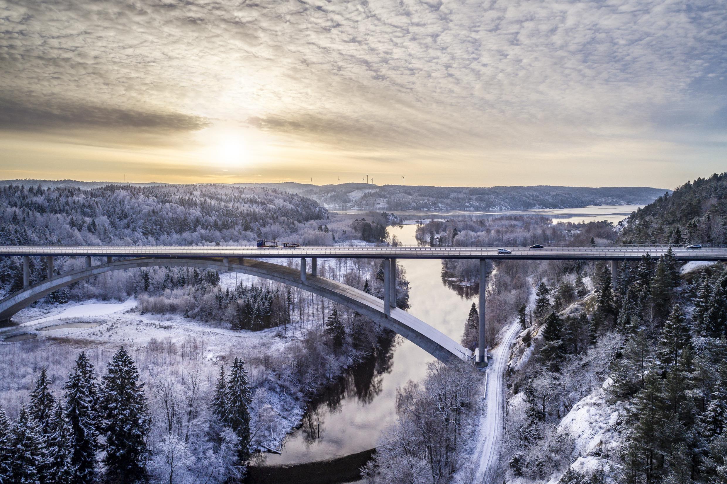 Brug in de wintermaanden