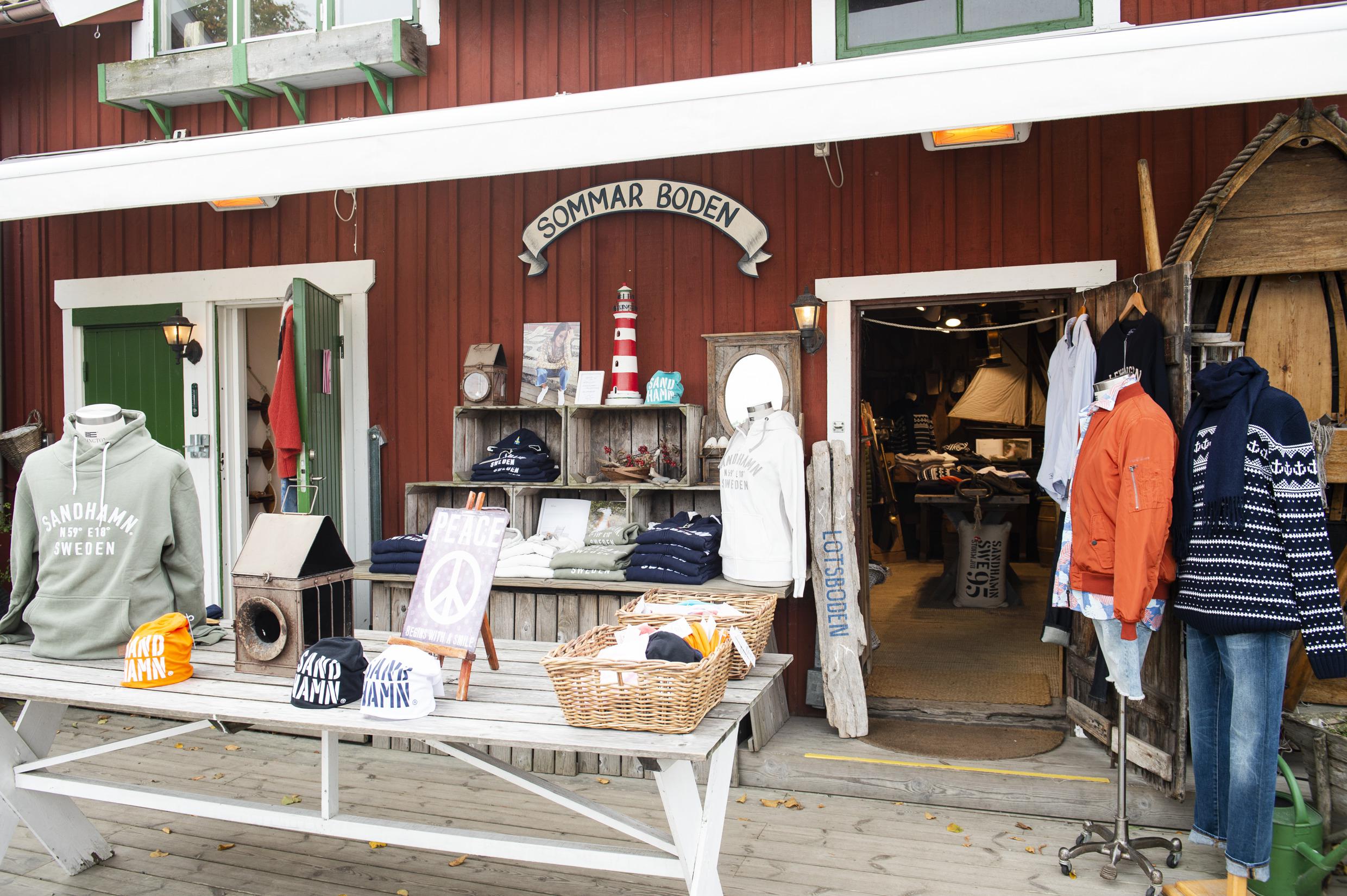 Shopping bei Sommarboden in Sandhamn, Stockholm