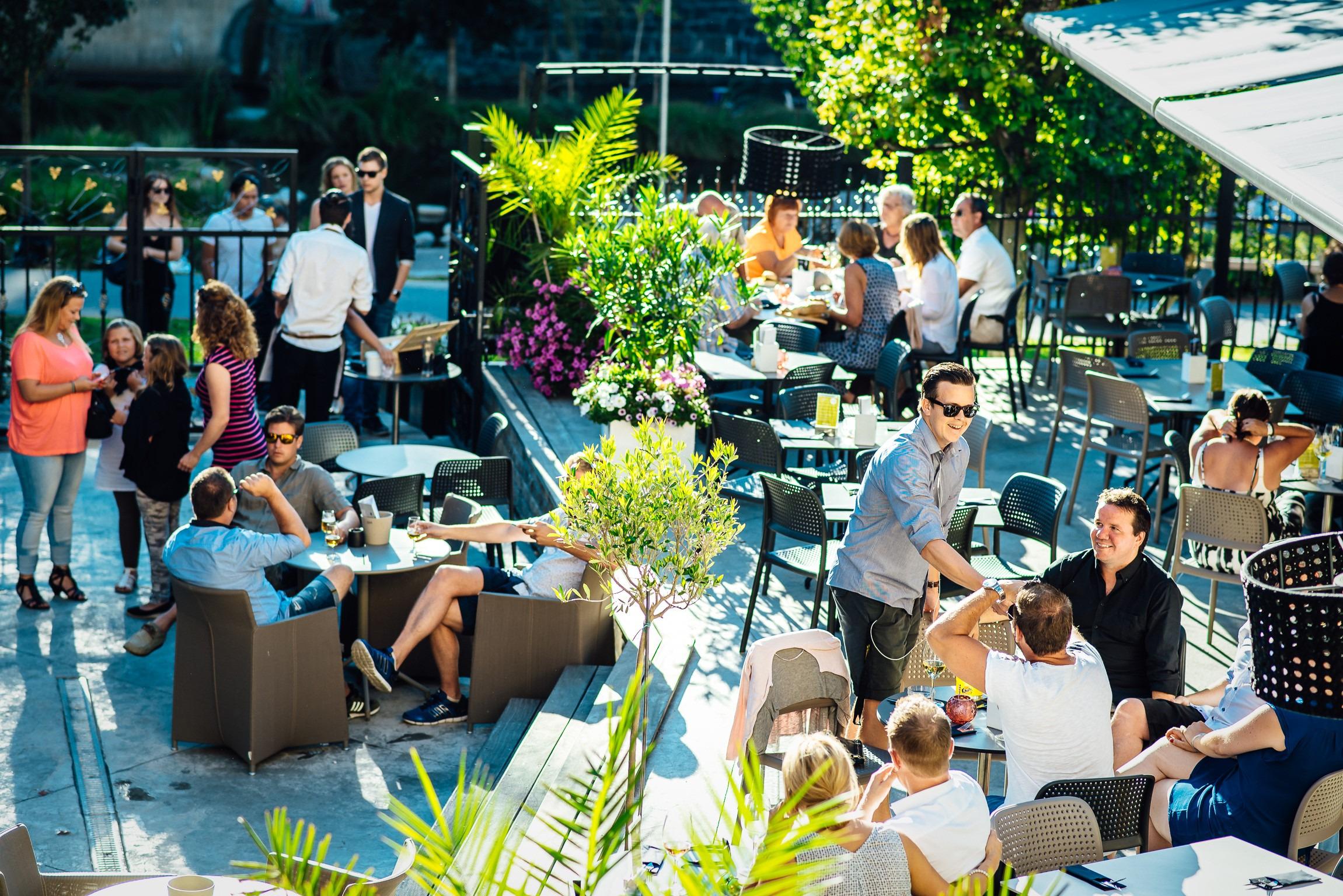 Het terras van Pappa Grappa in Norrköping