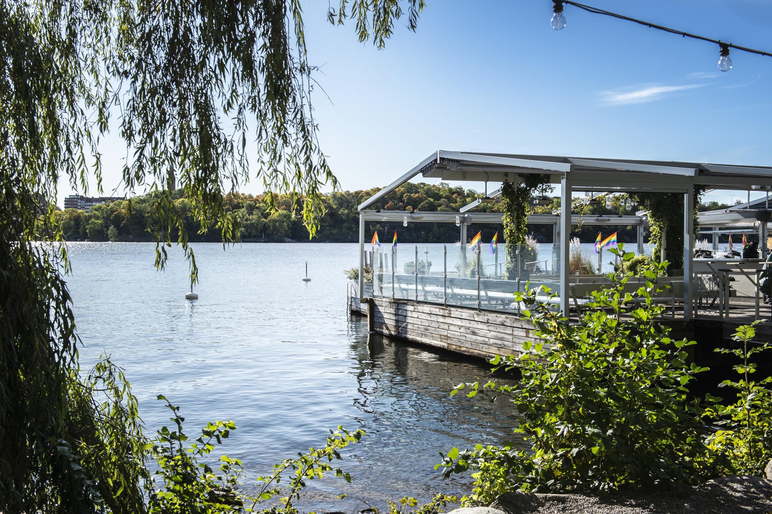 Der Mälarpaviljongen liegt direkt am See Mälaren, Stockholm