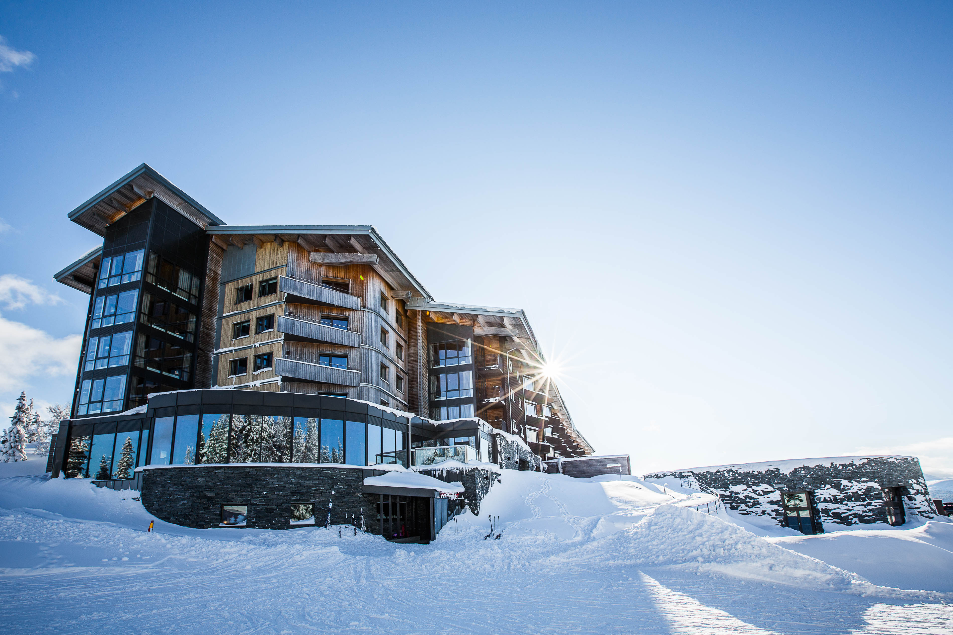 Winter view of Copperhill Mountain Lodge in Åre, Jämtland.