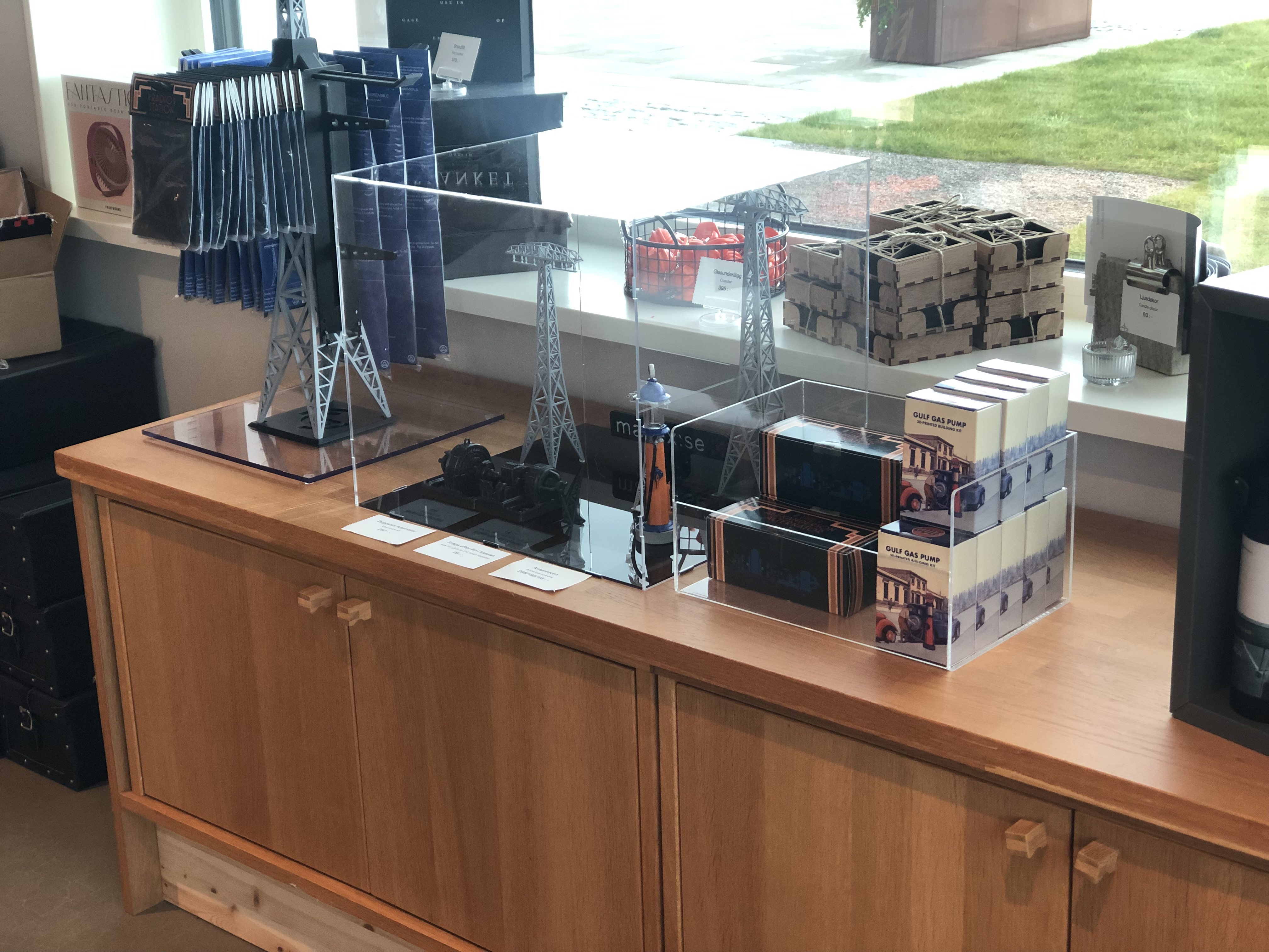 Extra bilder på produkten: Gulf bensinmack - Byggsats eller byggmodell med transparent behållare