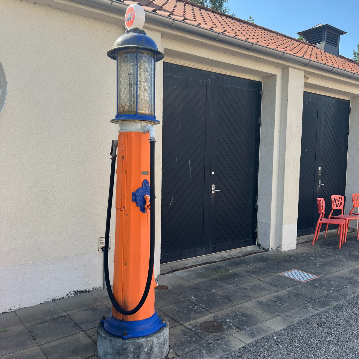 bild nr 2 på produkten: Gulf bensinmack - Byggsats eller byggmodell med transparent behållare