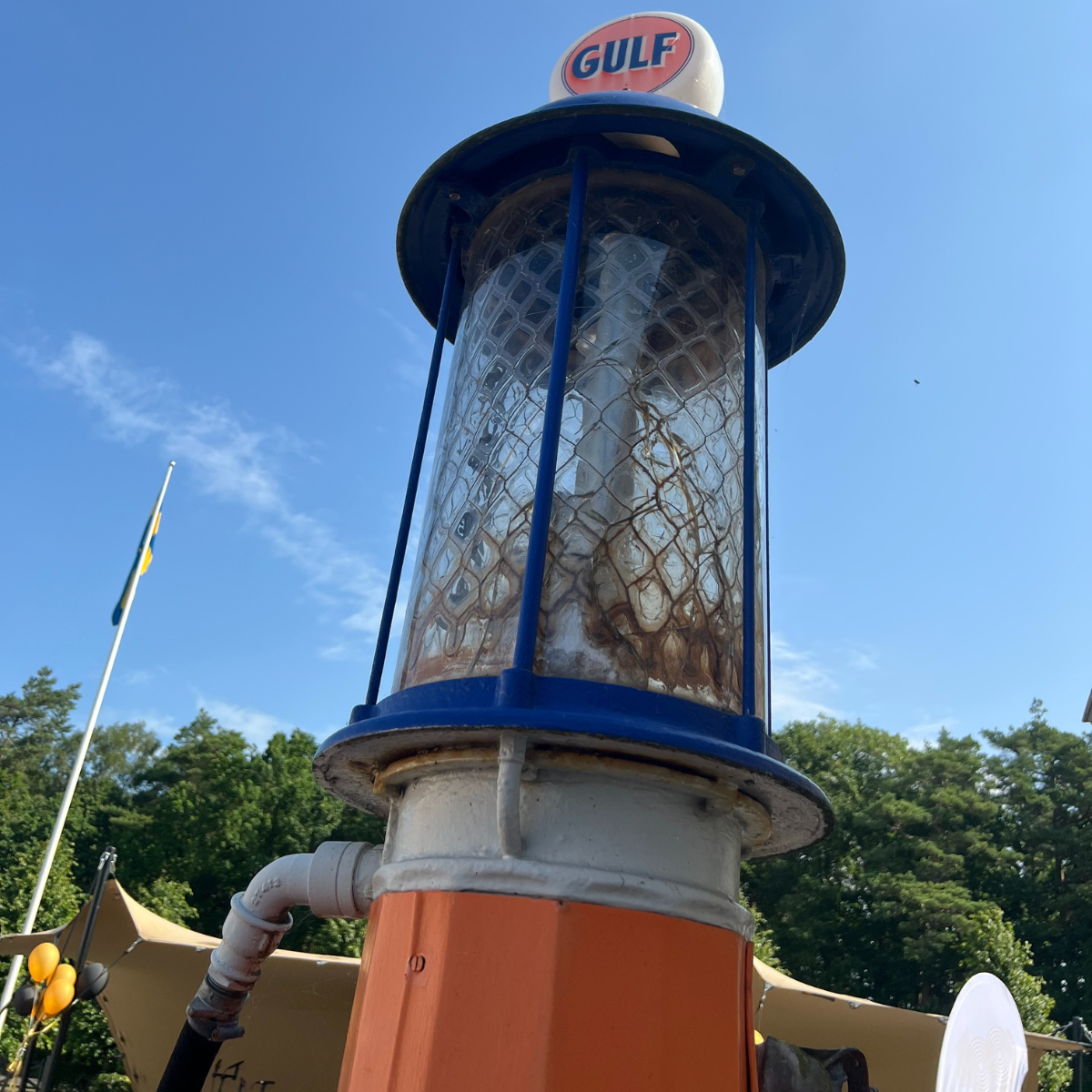 bild nr 6 på produkten: Gulf bensinmack - Byggsats eller byggmodell med transparent behållare