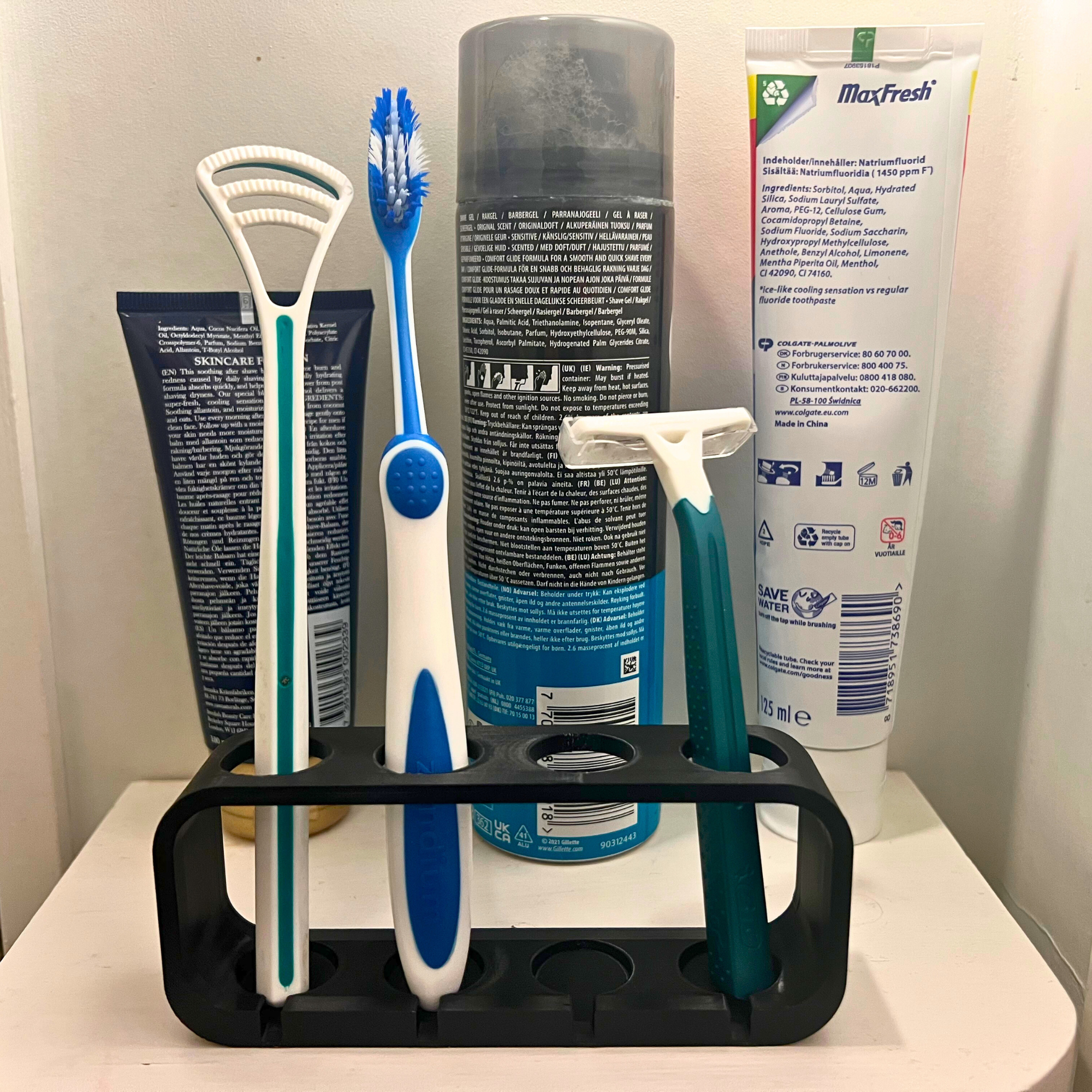 bild nr 1 på produkten: Hållare för 4 Tandborstar, Rakhyvlar, eller Tungskrapor - Håller Tandborstarna Separerade