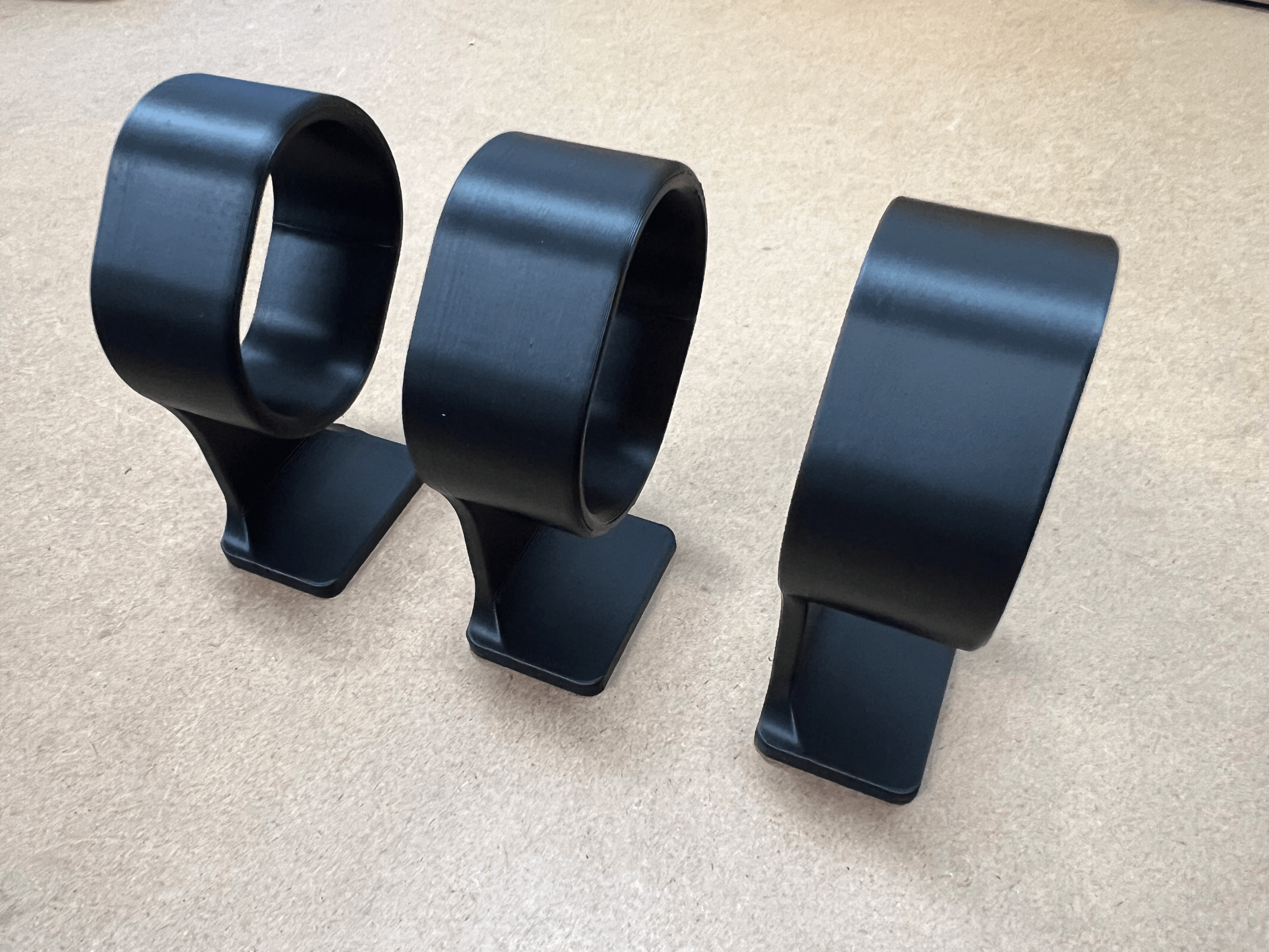 Extra bilder på produkten: Klockstativ för armbandsur, smartklockor och klocksamlingar - Perfekt för förvaring, display och organisering i hemmet, butiken eller på skrivbordet - Ställ för klockor - Klockställ