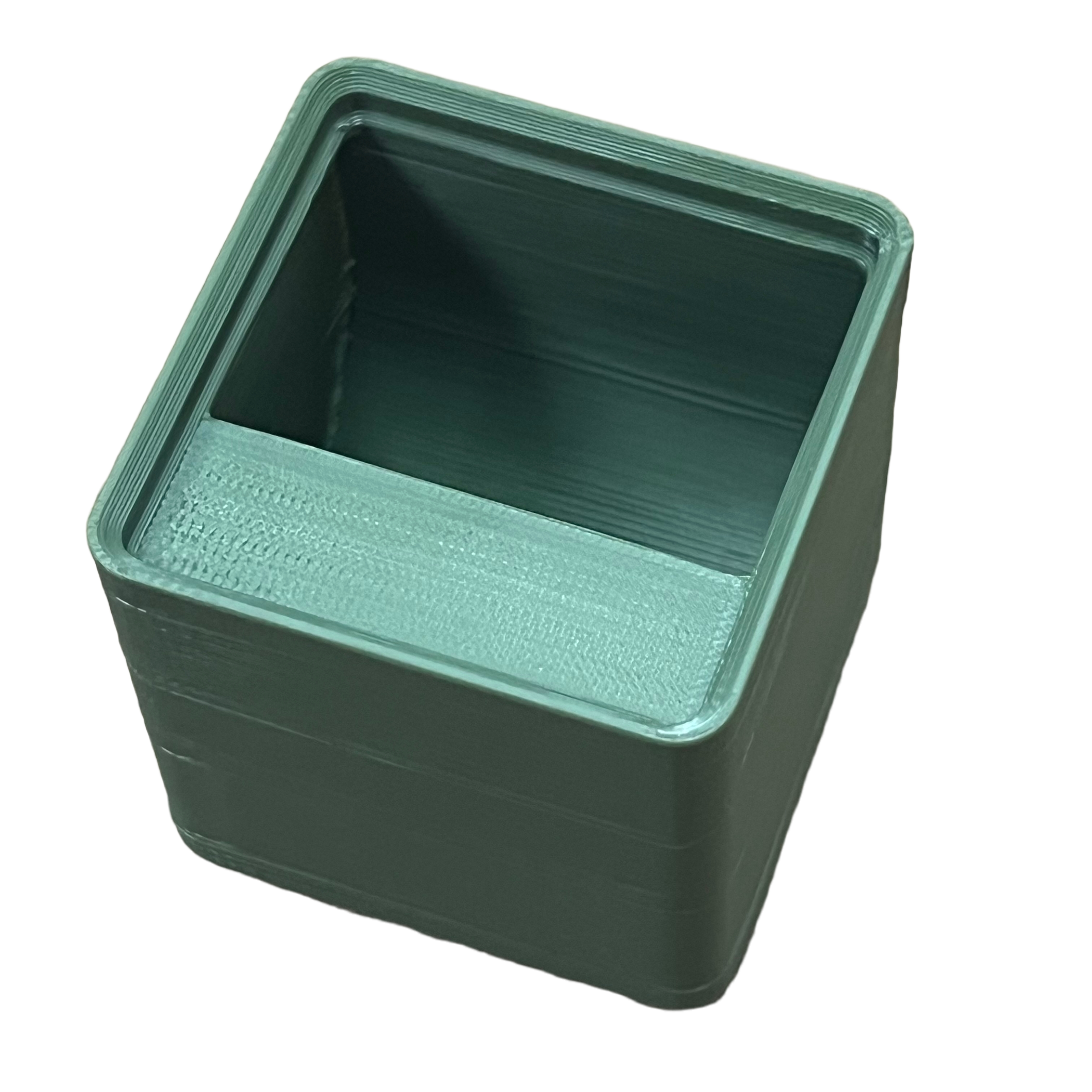 Bild på 3D printad produkt med namn: Gridfinity Kompatibel Behållare, 1x1 Rutor, Använd till små delar, 1x1x6