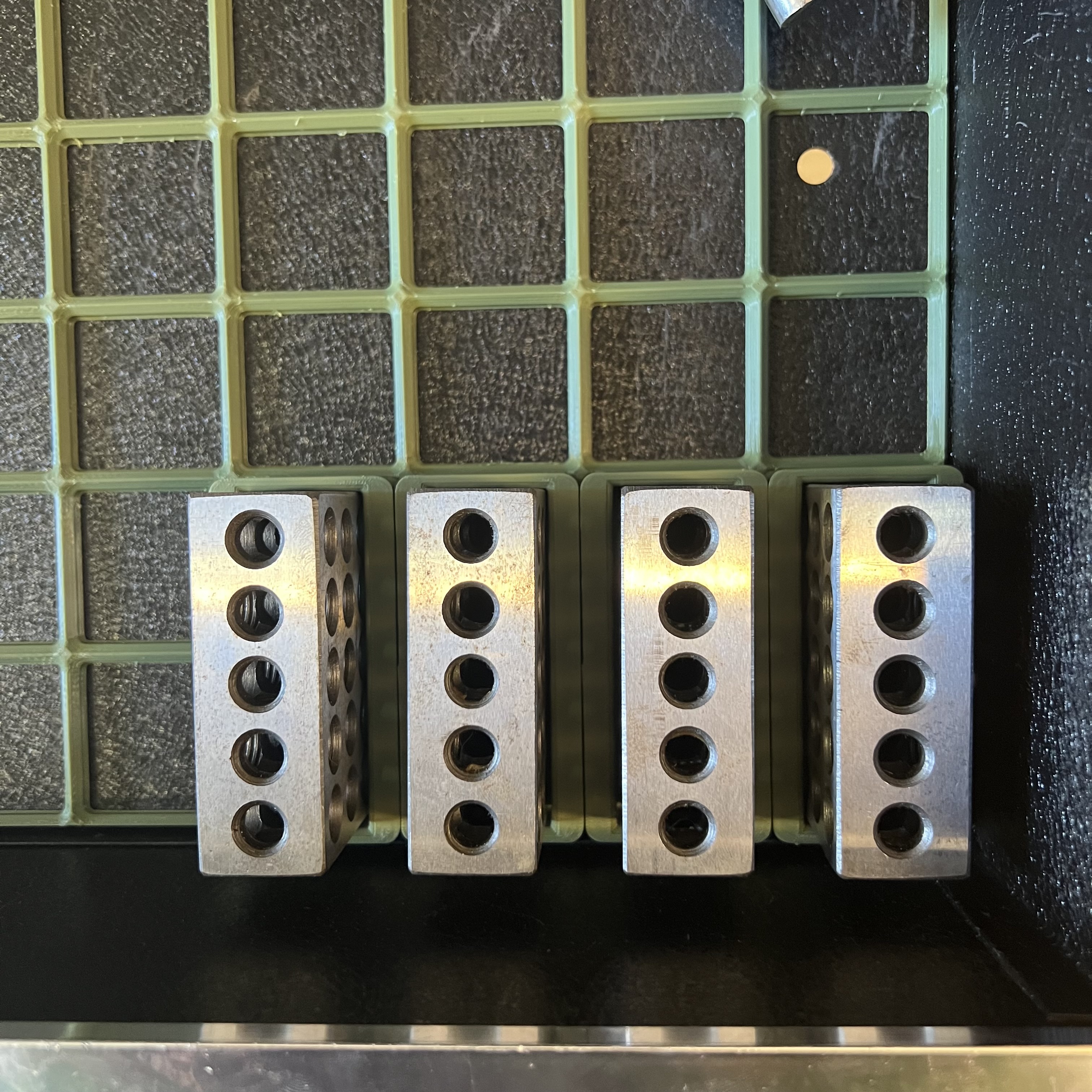 bild nr 5 på produkten: Gridfinity Kompatibel 25/50/75 mm Block Hållare, 1x2 Rutor