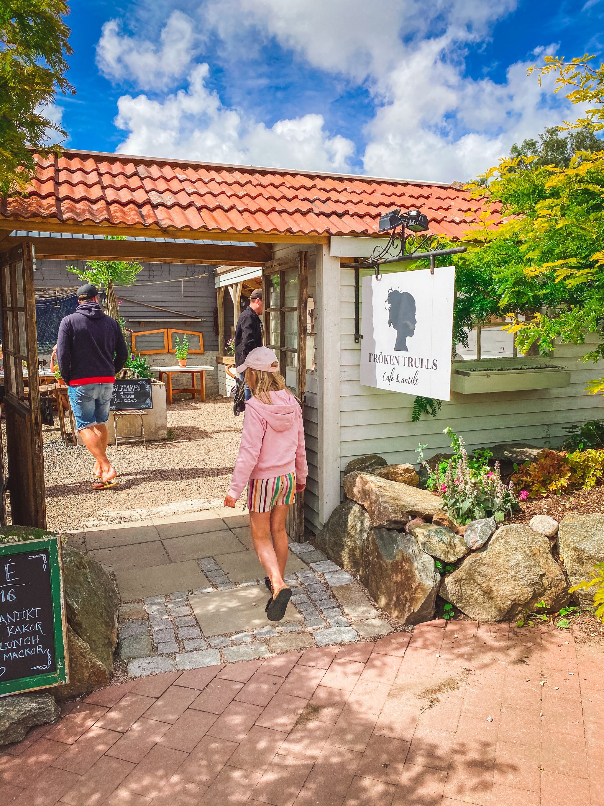 Fröken Trulls Café & Antikt