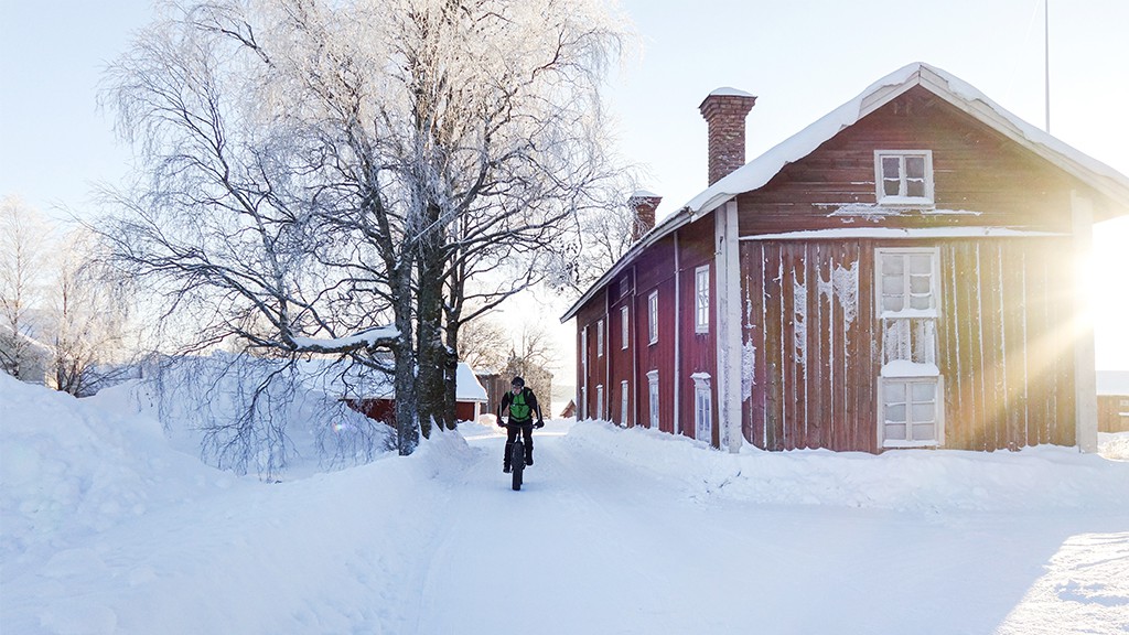 Cykleläventyr på snö och is i Östersund