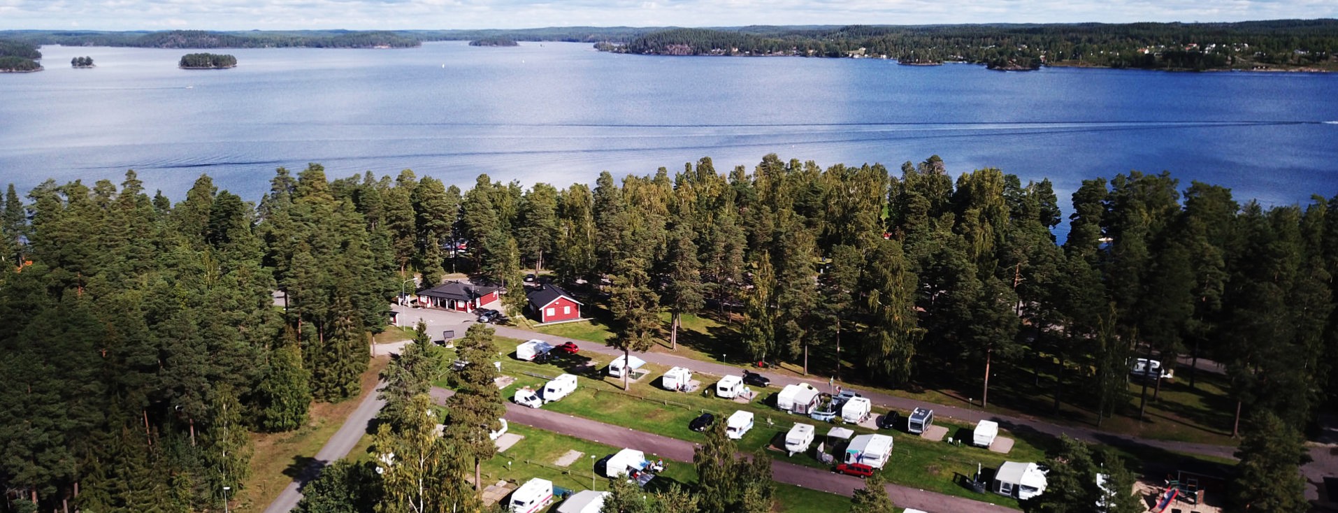 Hätte camping - vid sjön Sommen