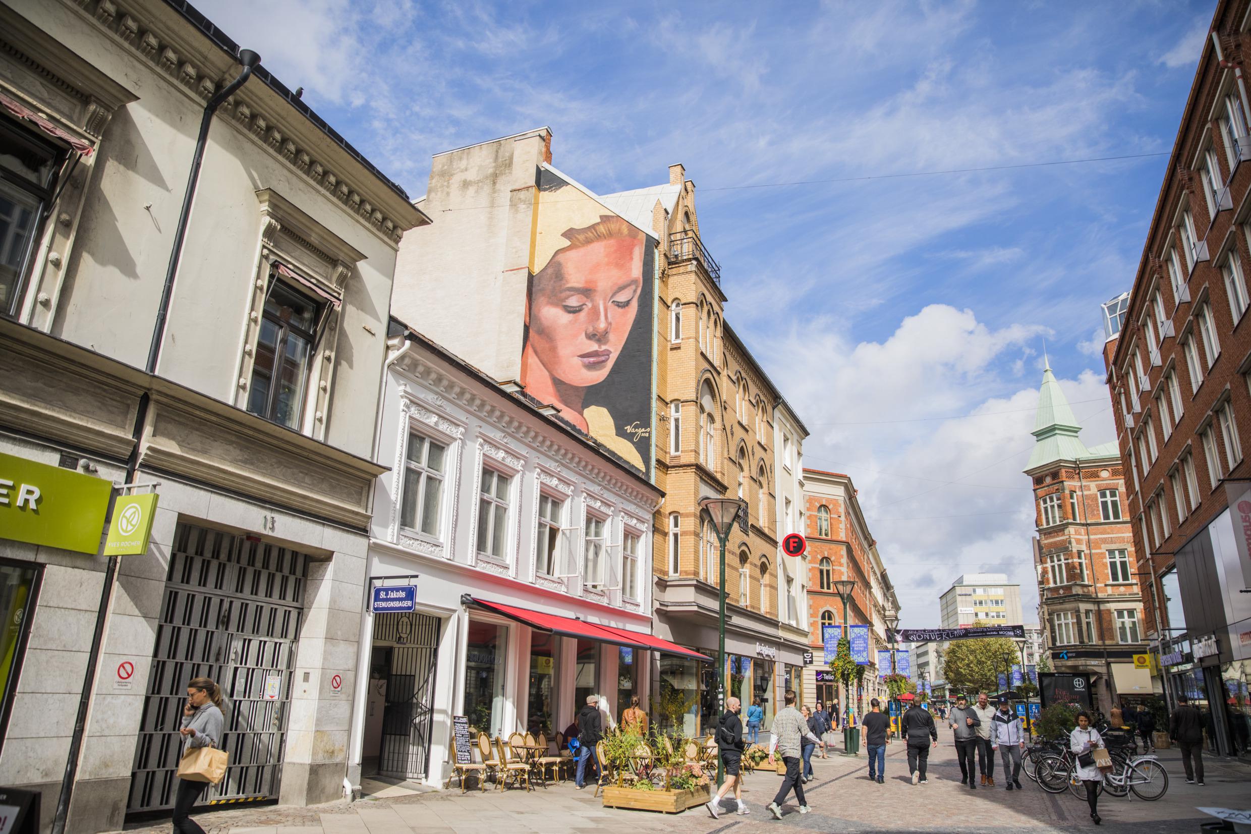 Shopping street