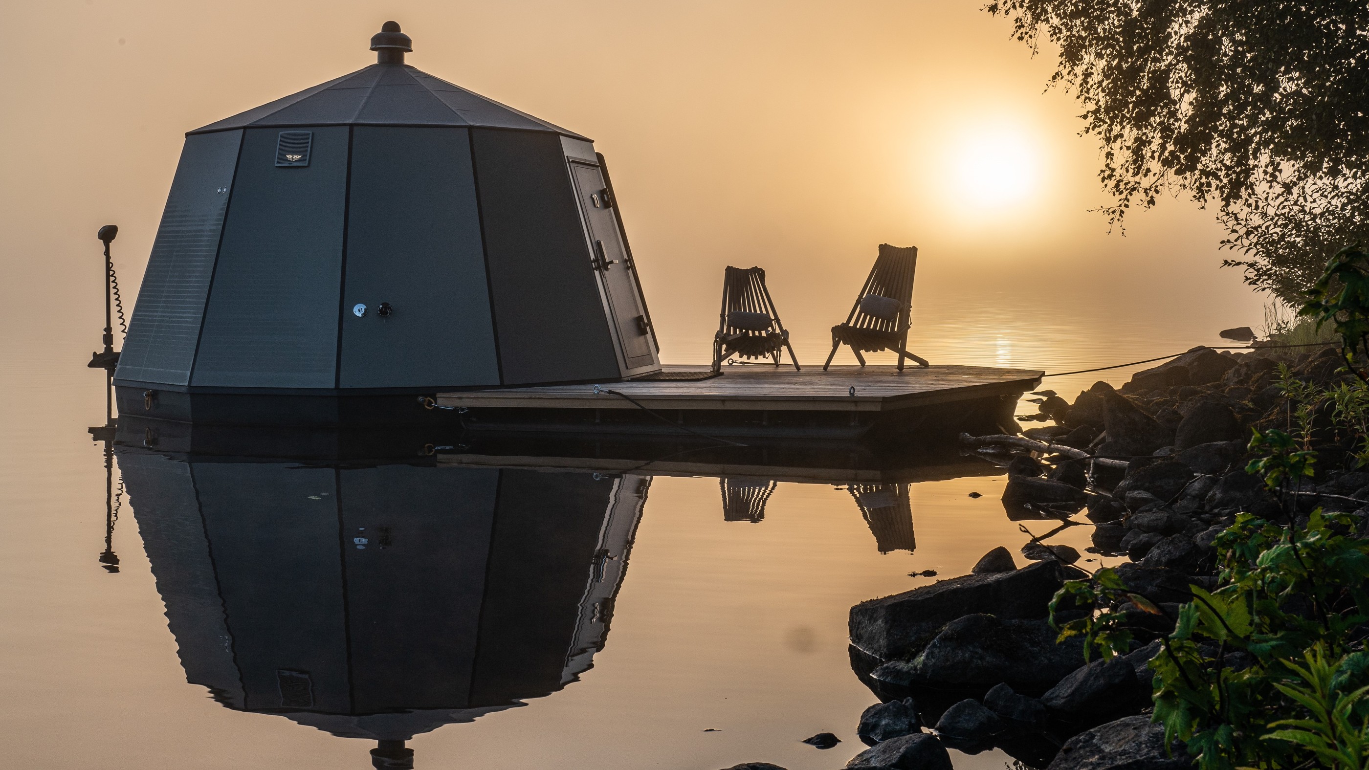 Yggdrasil Igloo Water Huts